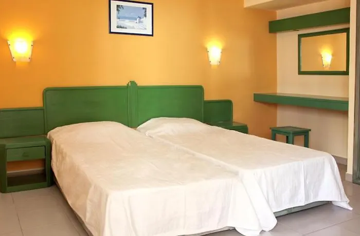 Aparthotel Clube Da Rocha 3*