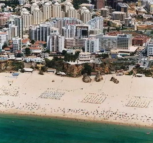 Apartmanhotel Clube Da Rocha 3*